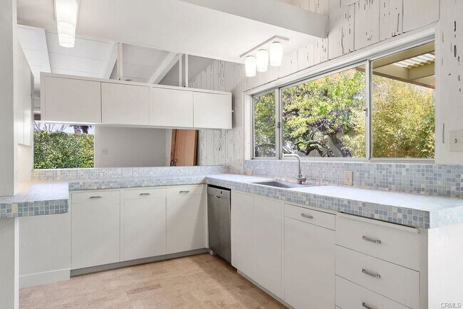 Foto del edificio - 6305 W 78th St