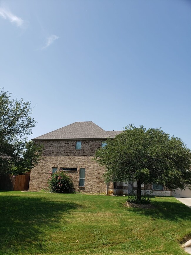 Front_Left - 3500 S Gravel Cir