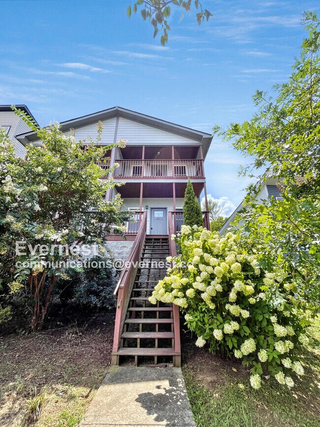 Foto del edificio - 3203 Curtis St