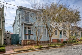 Building Photo - 533 E Taylor St
