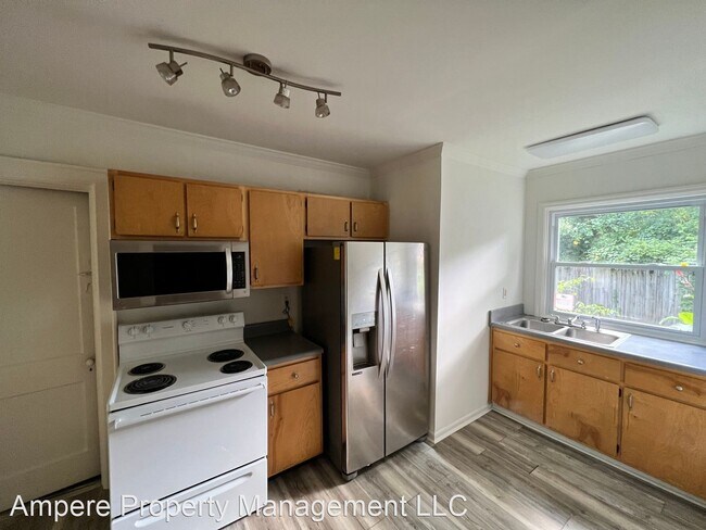 Building Photo - 3 br, 1 bath House - 313 Shawnee Trl