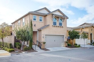 Building Photo - 1504 N Vanguard Way