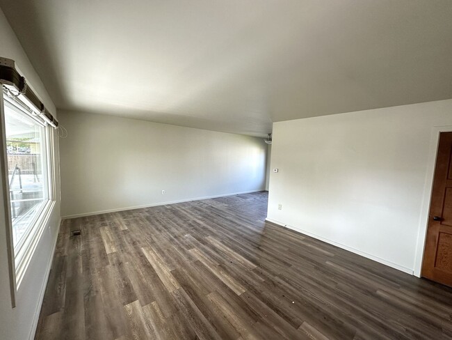 Foto del edificio - 225 Cullum Ave