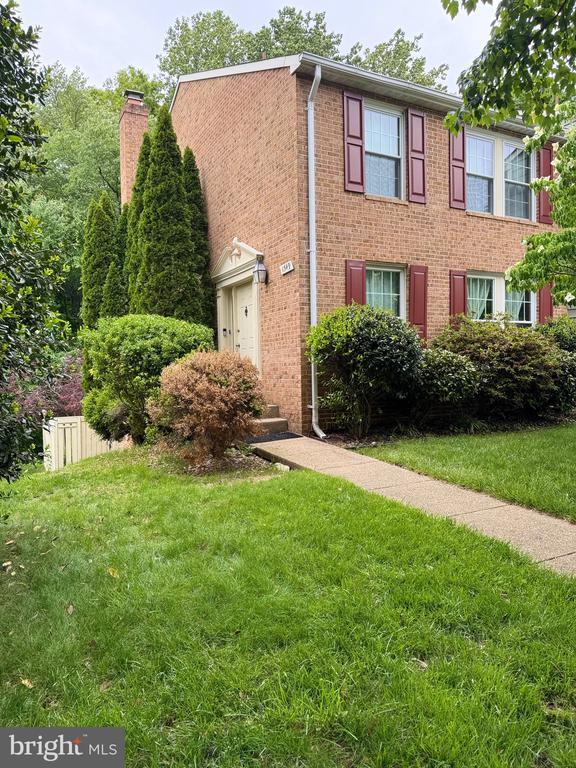 Building Photo - 1549 Autumn Ridge Cir