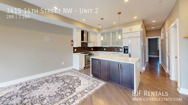 Building Photo - Modern Urban Two Bedroom Condo For Rent-Pe...