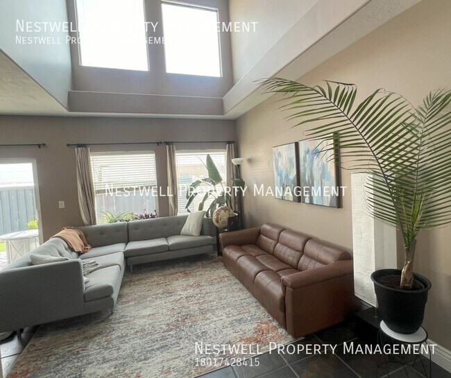 Foto del edificio - Wonderful 4-bed Townome in Sandy