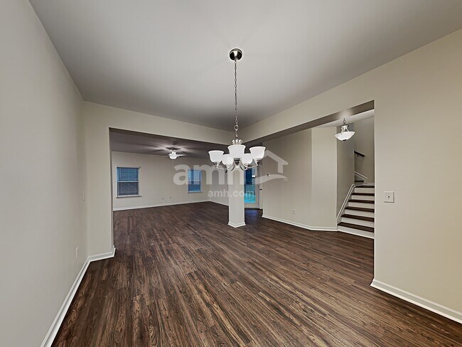 Building Photo - 41 Camp Cir
