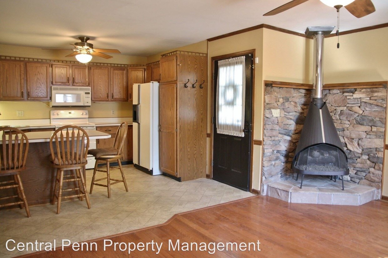 Foto principal - 3905 Locust Ln