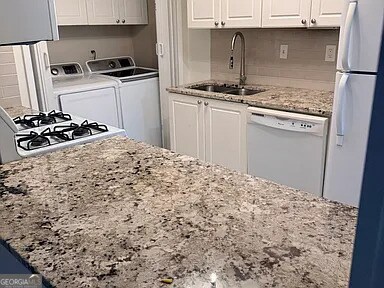 Foto del edificio - 301 Dunbar Dr