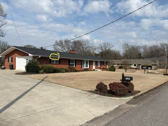 Foto del edificio - 7600 Quail Dr SW