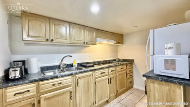 Building Photo - 21 Lockmere Terr