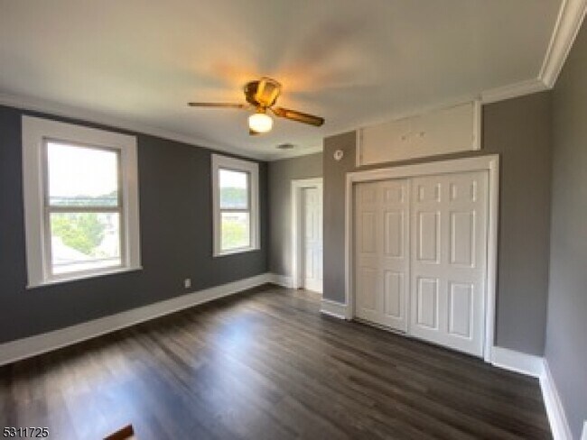 Building Photo - 263 Bloomfield Ave
