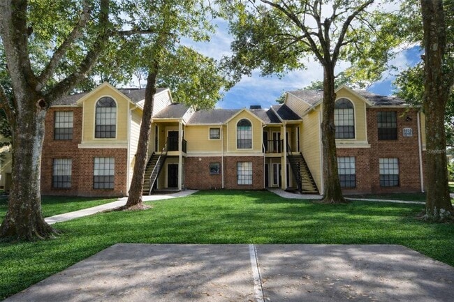 Building Photo - 8635 Mallard Reserve Dr