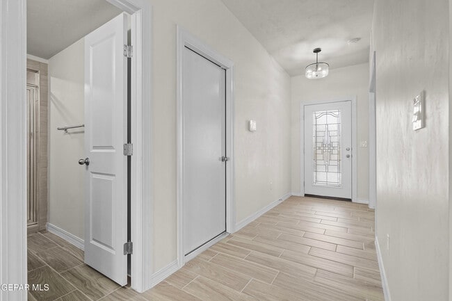 Building Photo - 5004 Alyssa Jade St