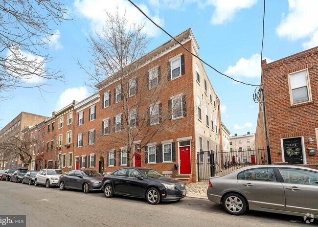 Building Photo - 1027 N 4th St