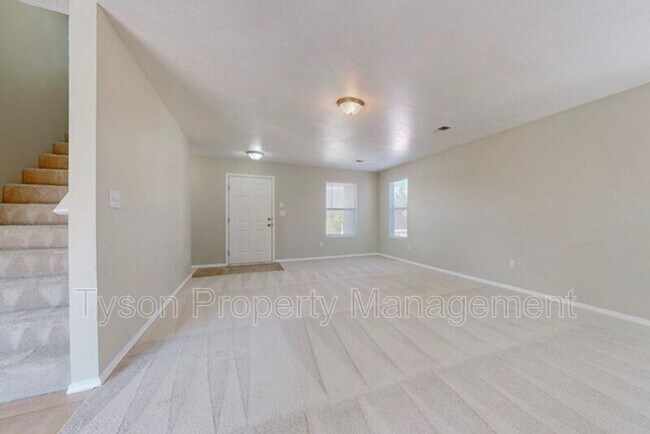 Building Photo - 10328 Flagstaff Dr NW