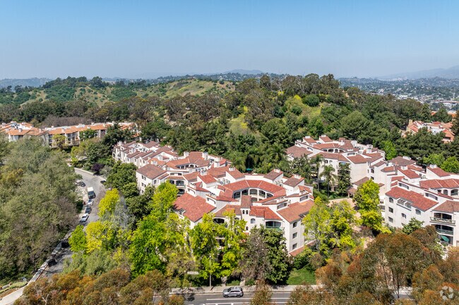 Alt Building - Linden Heights Condominium