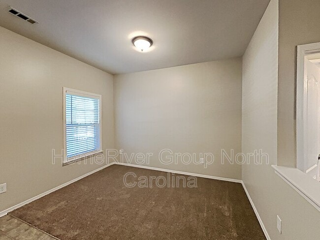 Building Photo - 10108 Rocky Ford Club Rd