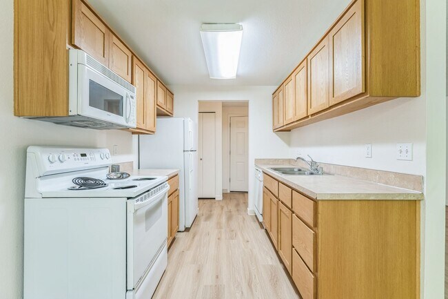 Foto del edificio - 4870 SW Main Ave