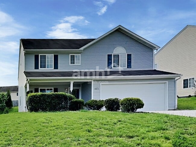 Building Photo - 221 Timberwood Dr