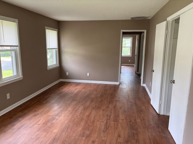 Foto del edificio - 3293 Ashland Dr