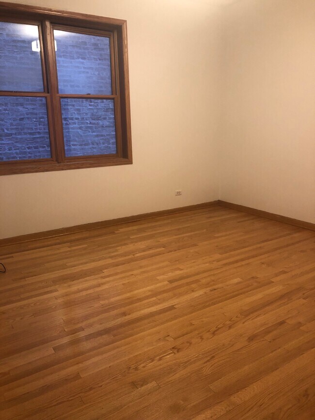 Foto del edificio - 4101 N Kenmore Ave