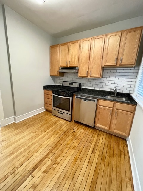 Building Photo - 3700 N Fremont St