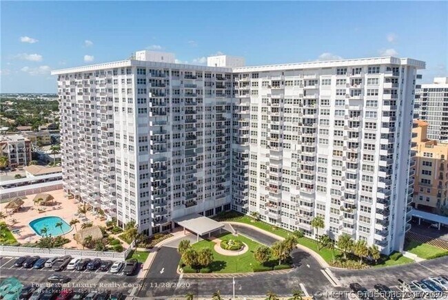 Foto del edificio - 405 N Ocean Blvd