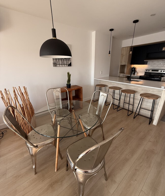 Building Photo - 2947F Rue du Grand Voyer