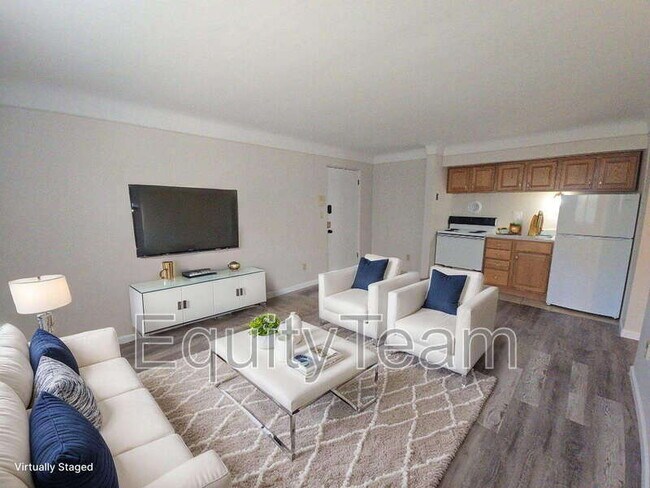 Foto del edificio - 4505 Forest Trail