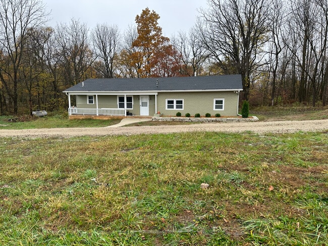 Building Photo - 6675 Castle Rd