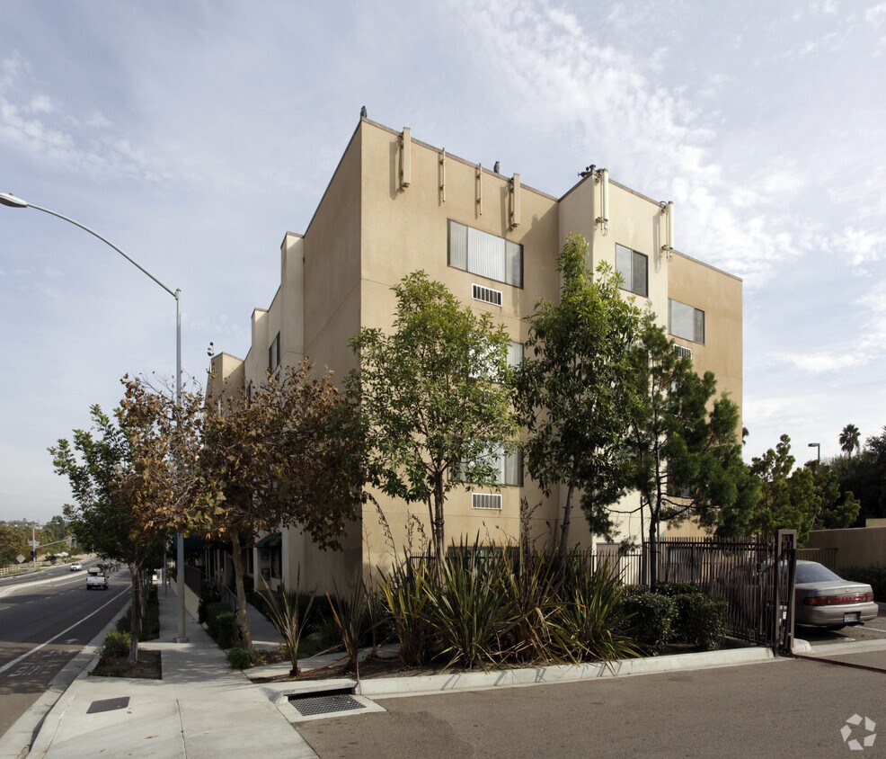 Foto del edificio - George D. McKinney Retirement Center