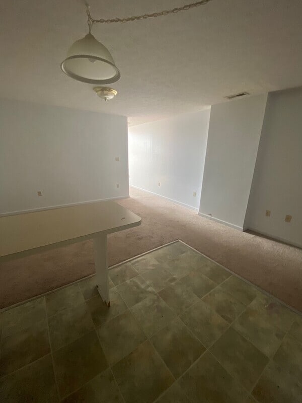 Building Photo - 305 Mercer St