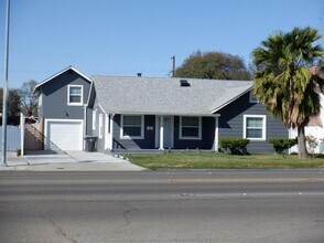 Building Photo - 417 W Swain Rd
