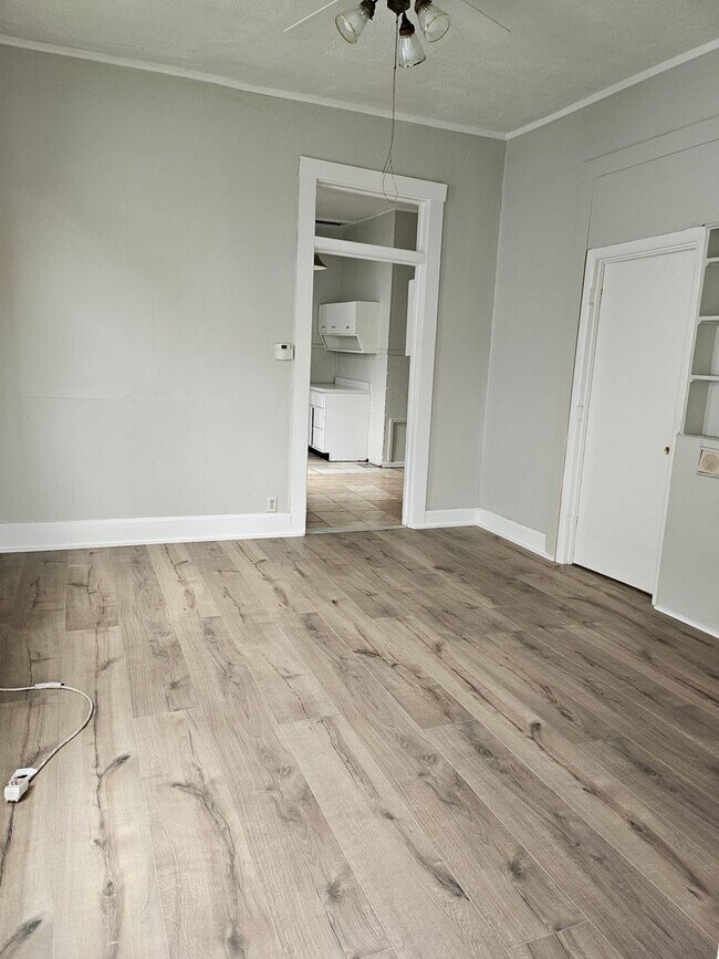 Foto del edificio - 2 bed 1 bath house