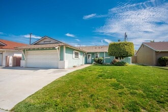 Building Photo - 15412 Shasta Ln