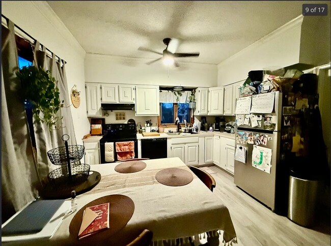 Foto del edificio - 141 E High St