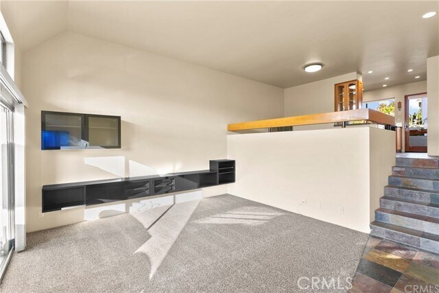 Foto del edificio - 320 Cazador Ln