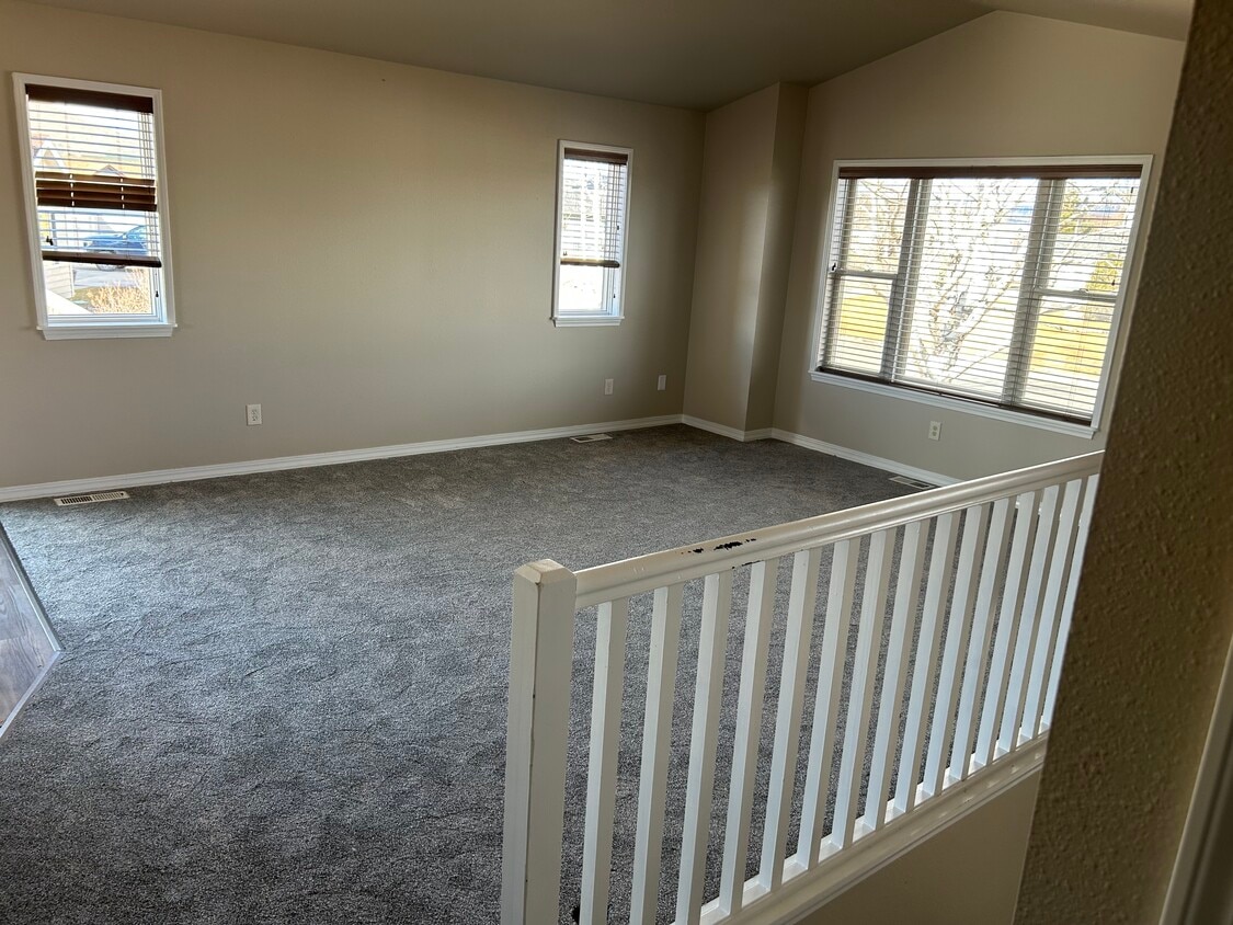 Building Photo - 356 Best Place Rd