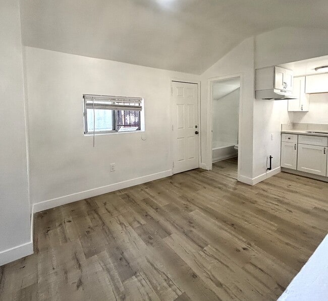 Photo - 1344 East 45th Street Apartment