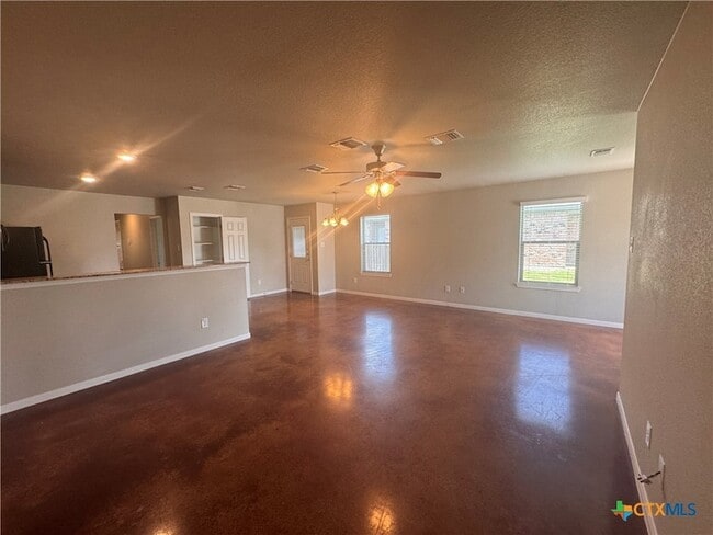 Foto del edificio - 2204 Indian Trail