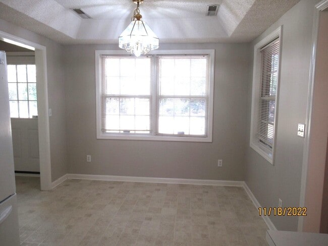 Foto del edificio - 3840 Oleander Dr