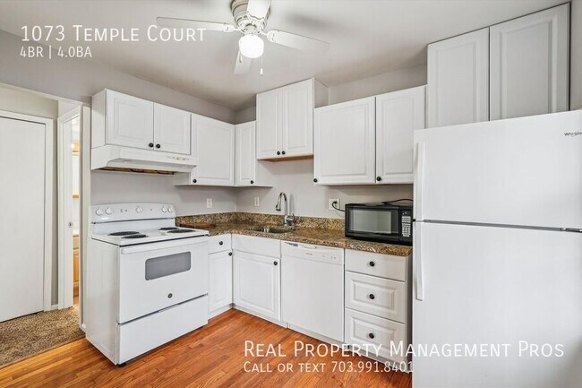 Foto del edificio - 1073 Temple Ct