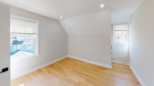 Building Photo - 93 Williston Rd