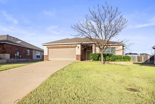 Building Photo - 7401 Amber Meadow Loop