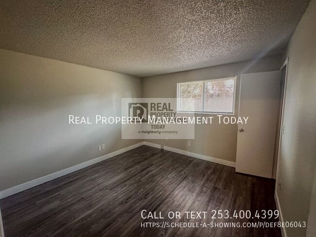 Foto del edificio - 1414 Josephine Ct SE