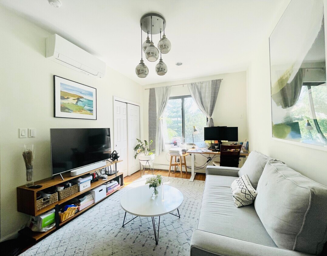 Foto principal - 608 Lorimer St