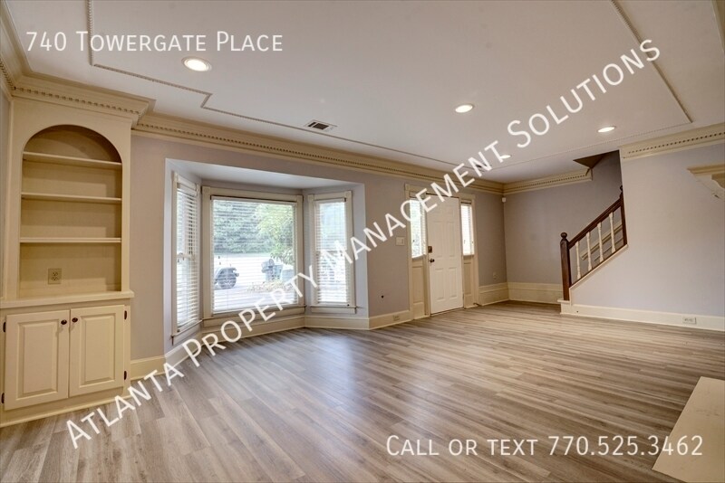 Primary Photo - 740 Towergate Pl