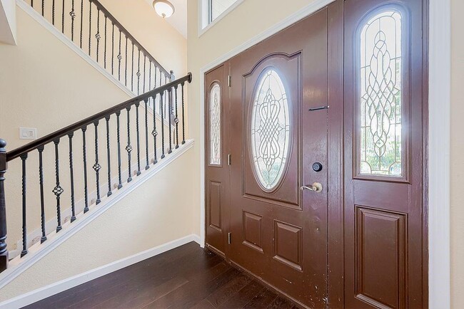 Foto del edificio - 2039 Shorewood Ln
