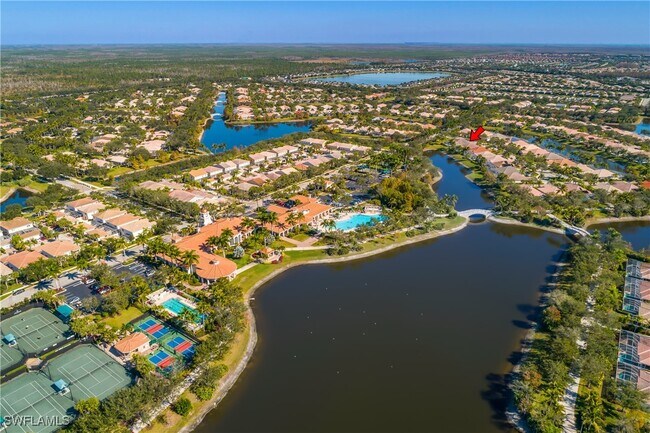 Foto del edificio - 28308 Moray Dr